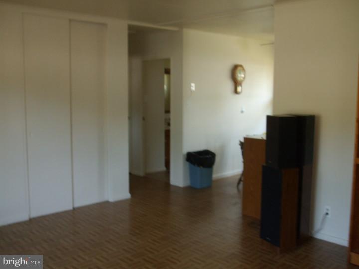 606 Auburn Road Fairless Hills, PA 19030 - Photo 5 of 17 Hallway
