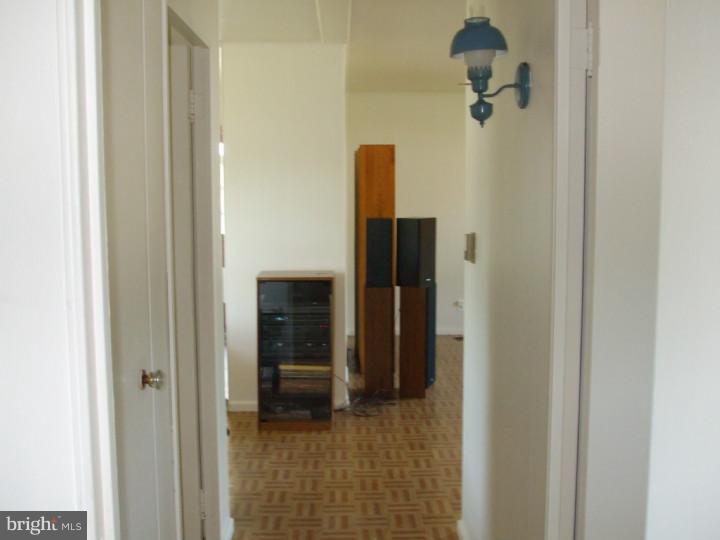 606 Auburn Road Fairless Hills, PA 19030 - Photo 8 of 17 Hallway