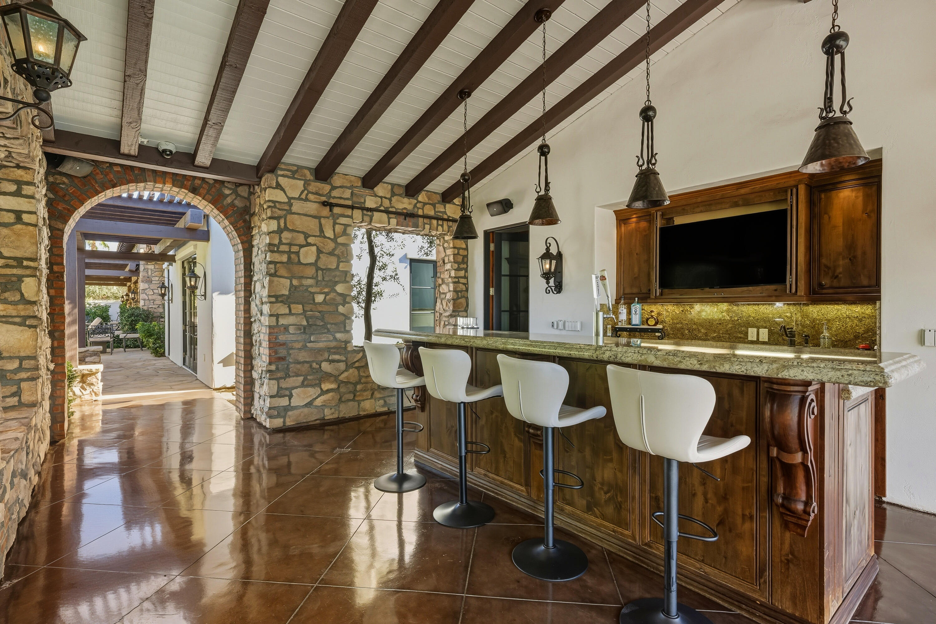 4 Via L' Antico Rancho Mirage, CA 92270 - Photo 52 of 75 a view of a kitchen with granite countertop breakfast area