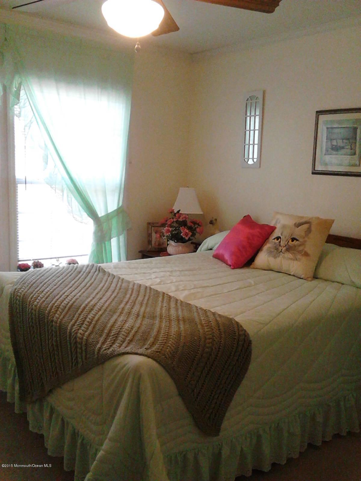 919 Oak Ridge Terrace Whiting, NJ 08759 - Photo 17 of 20 IMG_20150807_101714