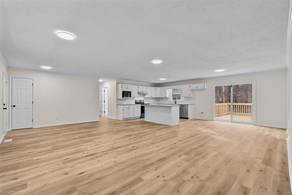 6551 Monnett Road Climax, NC 27233 - Photo 5 of 36