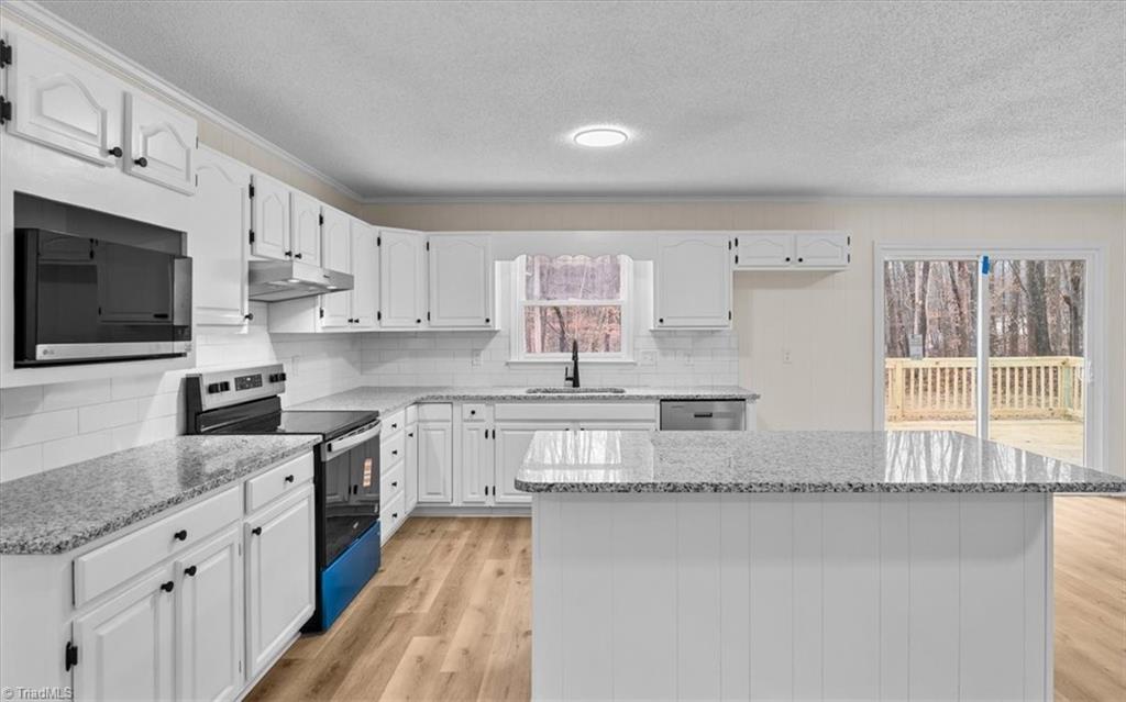 6551 Monnett Road Climax, NC 27233 - Photo 10 of 36