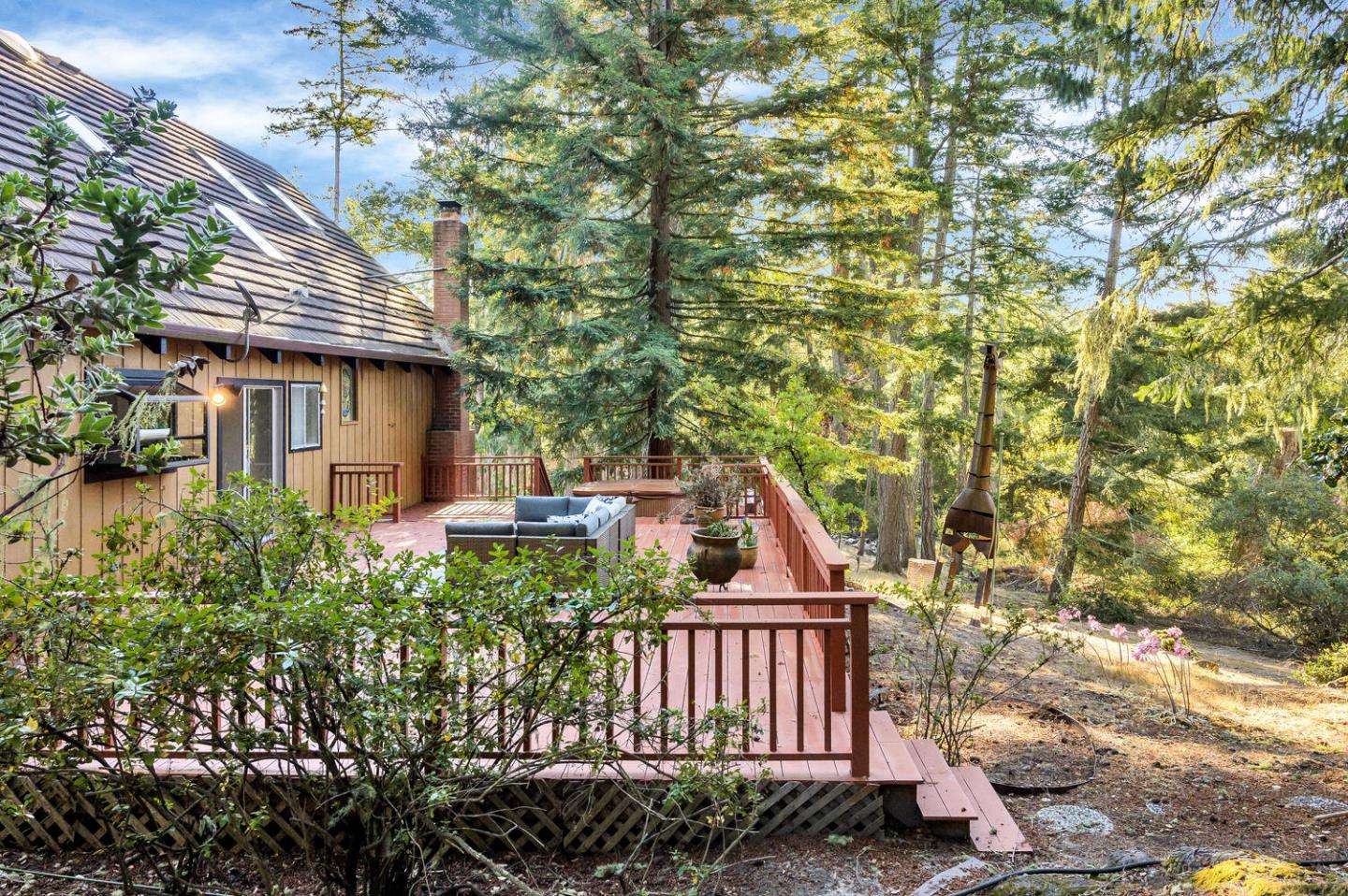 5 Morse Lane Woodside, CA 94062 - Photo 15 of 30 a porch with seating space