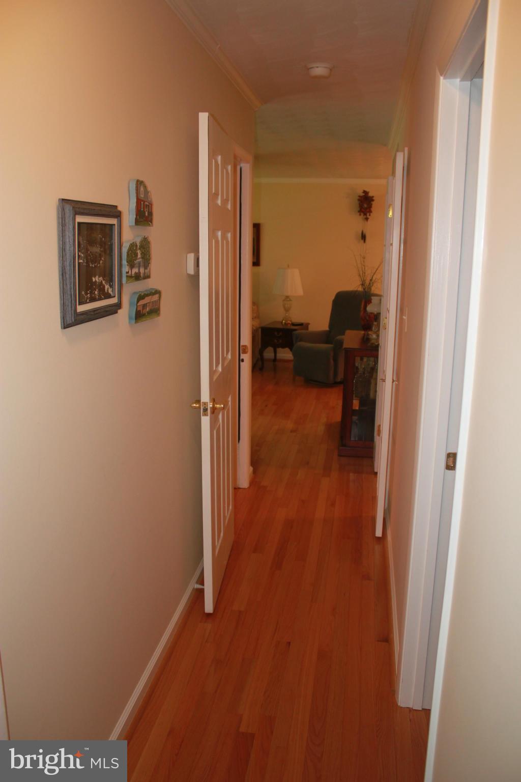 828 Dividing Road Severna Park, MD 21146 - Photo 8 of 30 Interior (General)