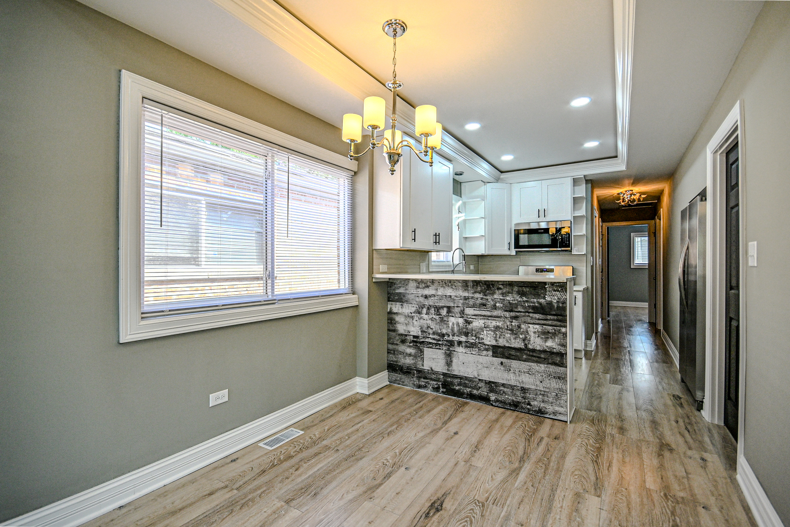 1237 East 95th Street Chicago, IL 60628 - Photo 8 of 26