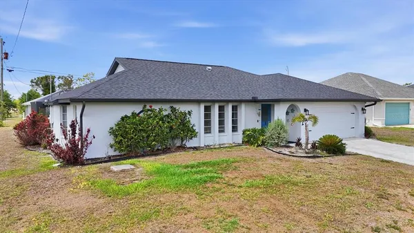 $369,000 | 9495 Gulfstream Boulevard, Englewood, FL 34224