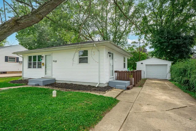 $110,000 | 1450 Winter Drive, Freeport, IL 61032