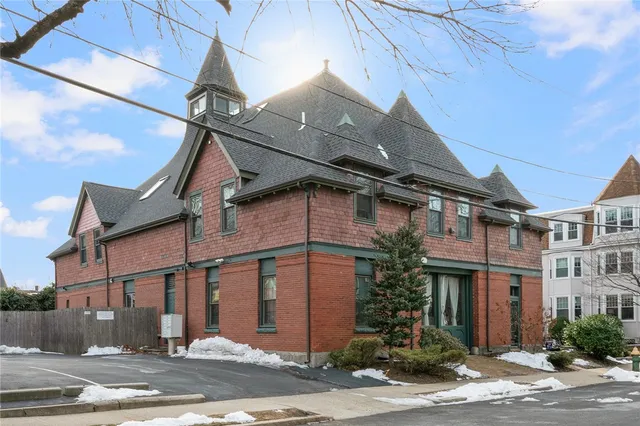 $289,000 | 10 Slocum Street, Unit 5, Providence, RI 02909