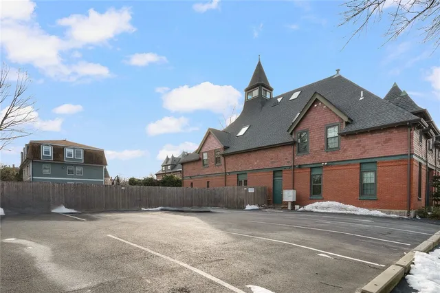 $289,000 | 10 Slocum Street, Unit 5, Providence, RI 02909