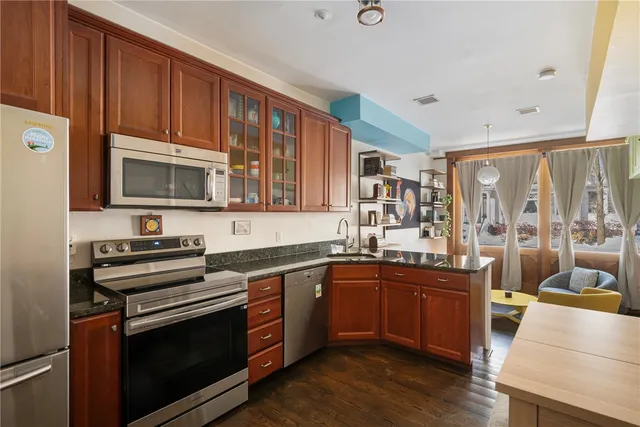 $289,000 | 10 Slocum Street, Unit 5, Providence, RI 02909