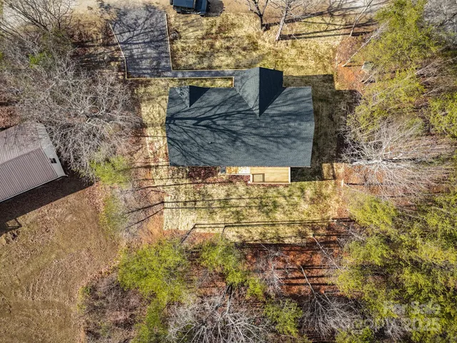 a close view of sink