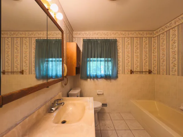 $1,245,000 | 2040 North Shore Drive, Orono, MN 55391