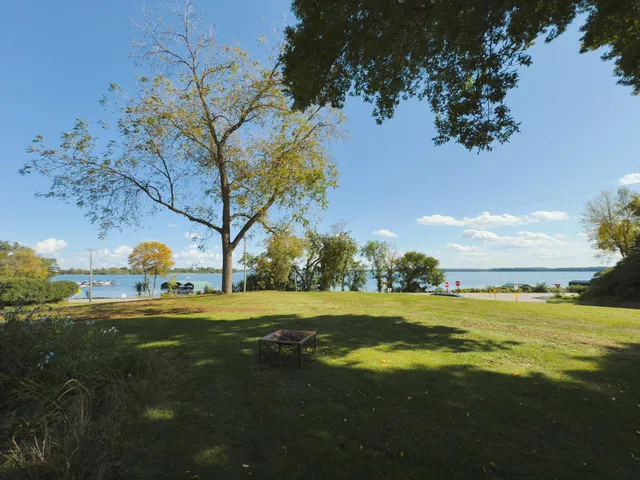 $1,245,000 | 2040 North Shore Drive, Orono, MN 55391