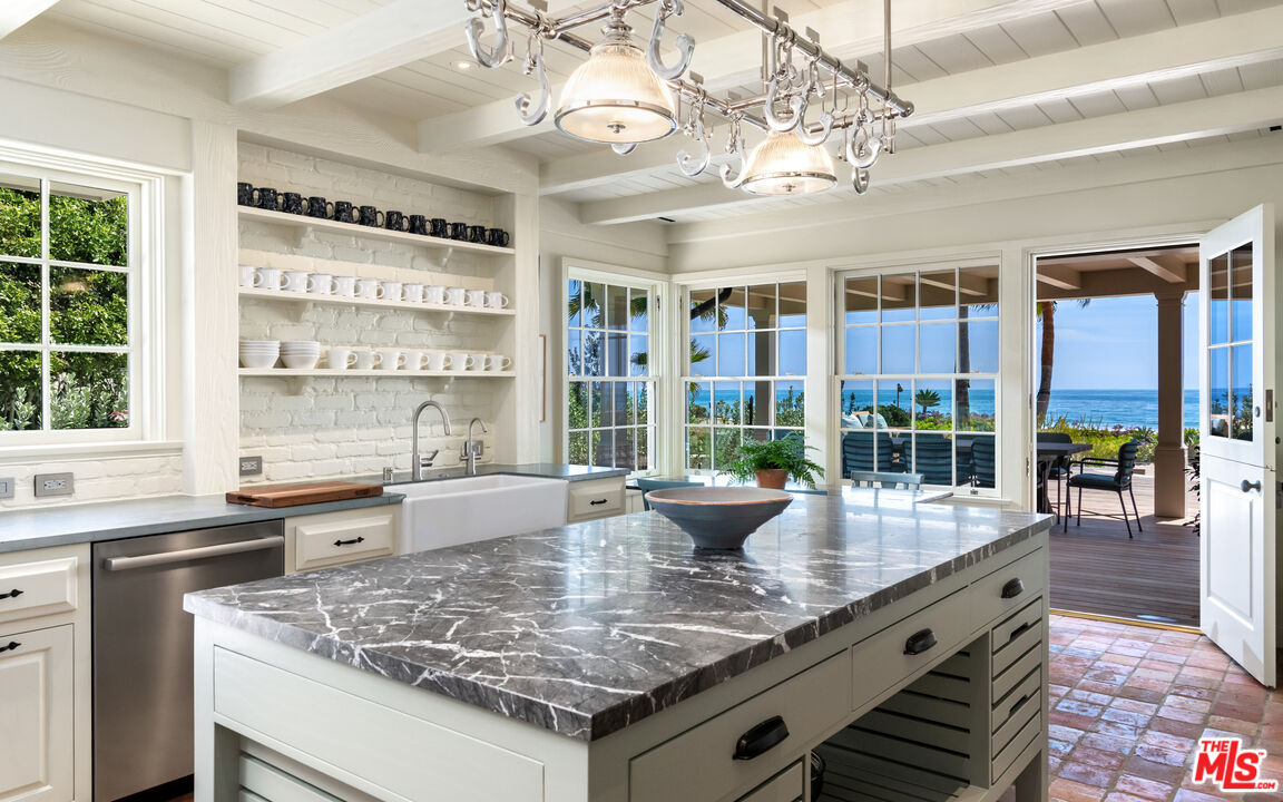 31134 Broad Beach Road Malibu, CA 90265 - Photo 18 of 59