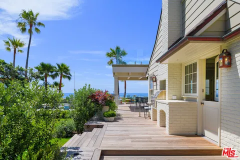 $38,500,000 | 31134 Broad Beach Road, Malibu, CA 90265