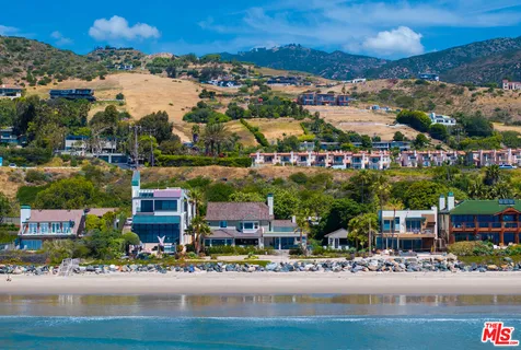 $38,500,000 | 31134 Broad Beach Road, Malibu, CA 90265