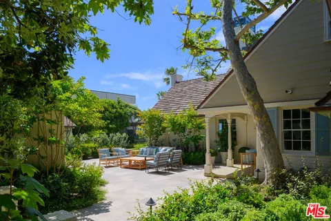 $38,500,000 | 31134 Broad Beach Road, Malibu, CA 90265