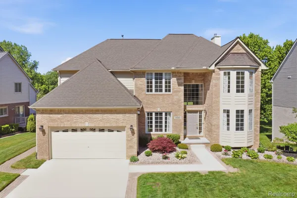 $874,900 | 16565 Sherwood Lane, Northville, MI 48168