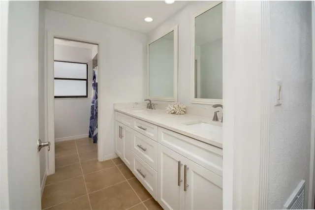 $1,175,000 | 2504 Hibiscus Drive West, Belleair Beach, FL 33786