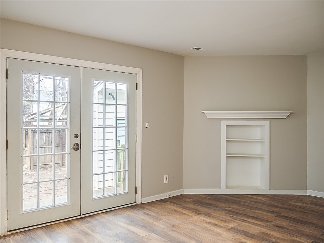 653 Bashford Road Raleigh, NC 27606 - Photo 3 of 20 Photo 3
