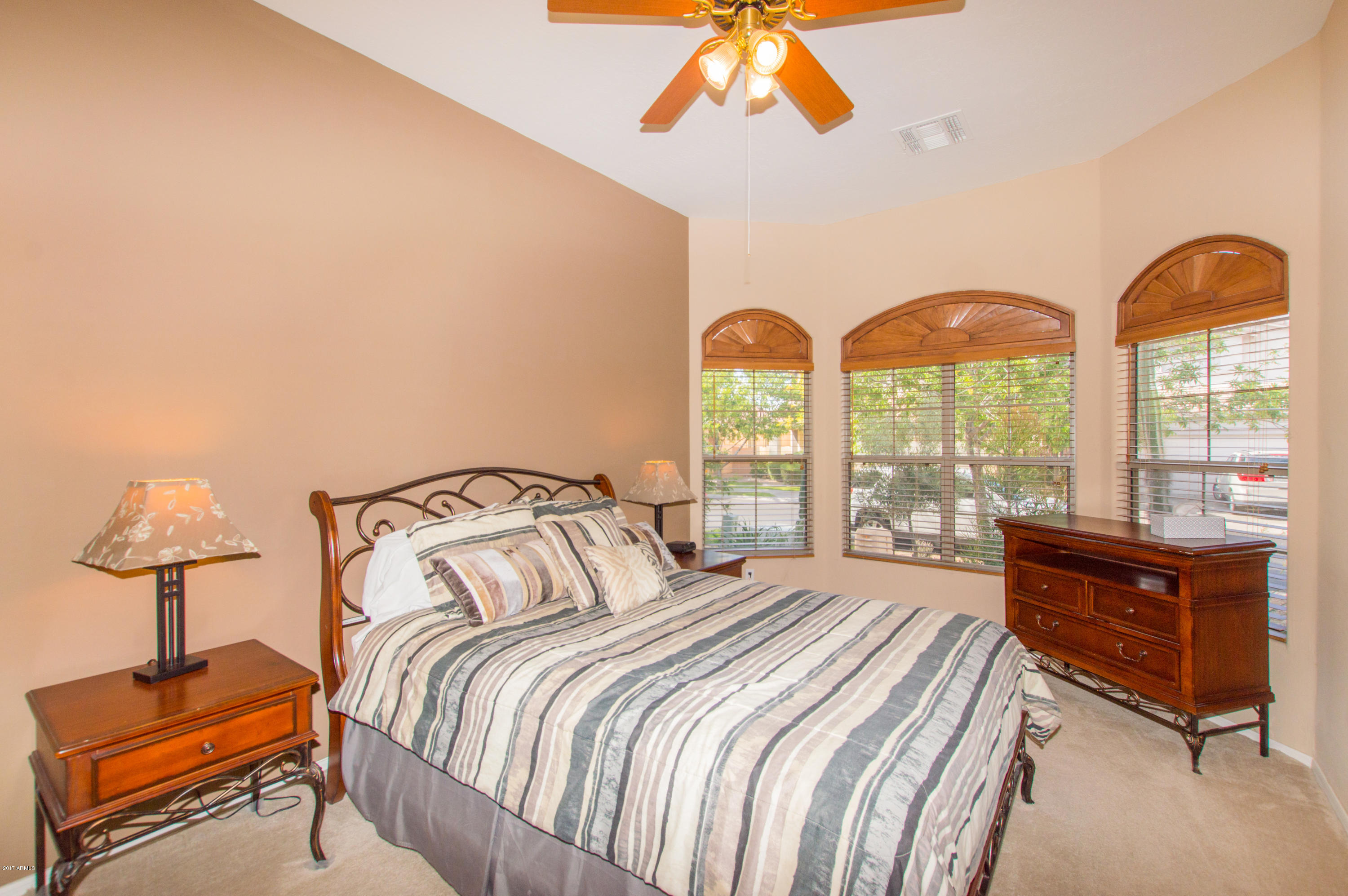 2625 East Fremont Road Phoenix, AZ 85042 - Photo 22 of 38