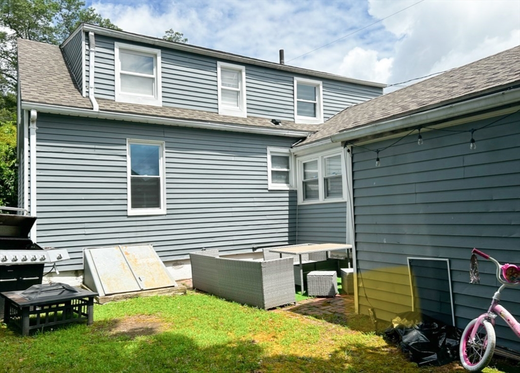 1277 Bay Street Springfield, MA 01109 - Photo 5 of 21