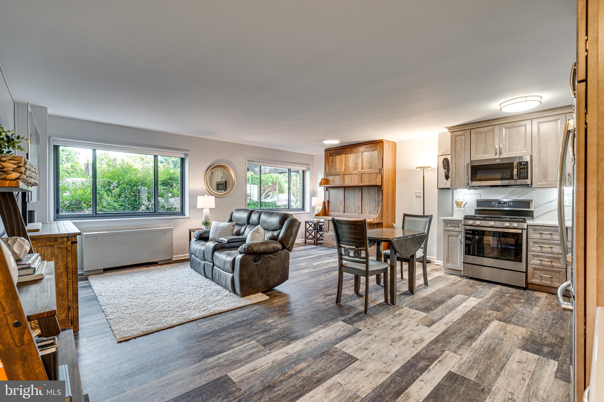 1300 South Arlington Ridge Road, Unit 311 Arlington, VA 22202 - Photo 21 of 39 Nicely Sized Windows!