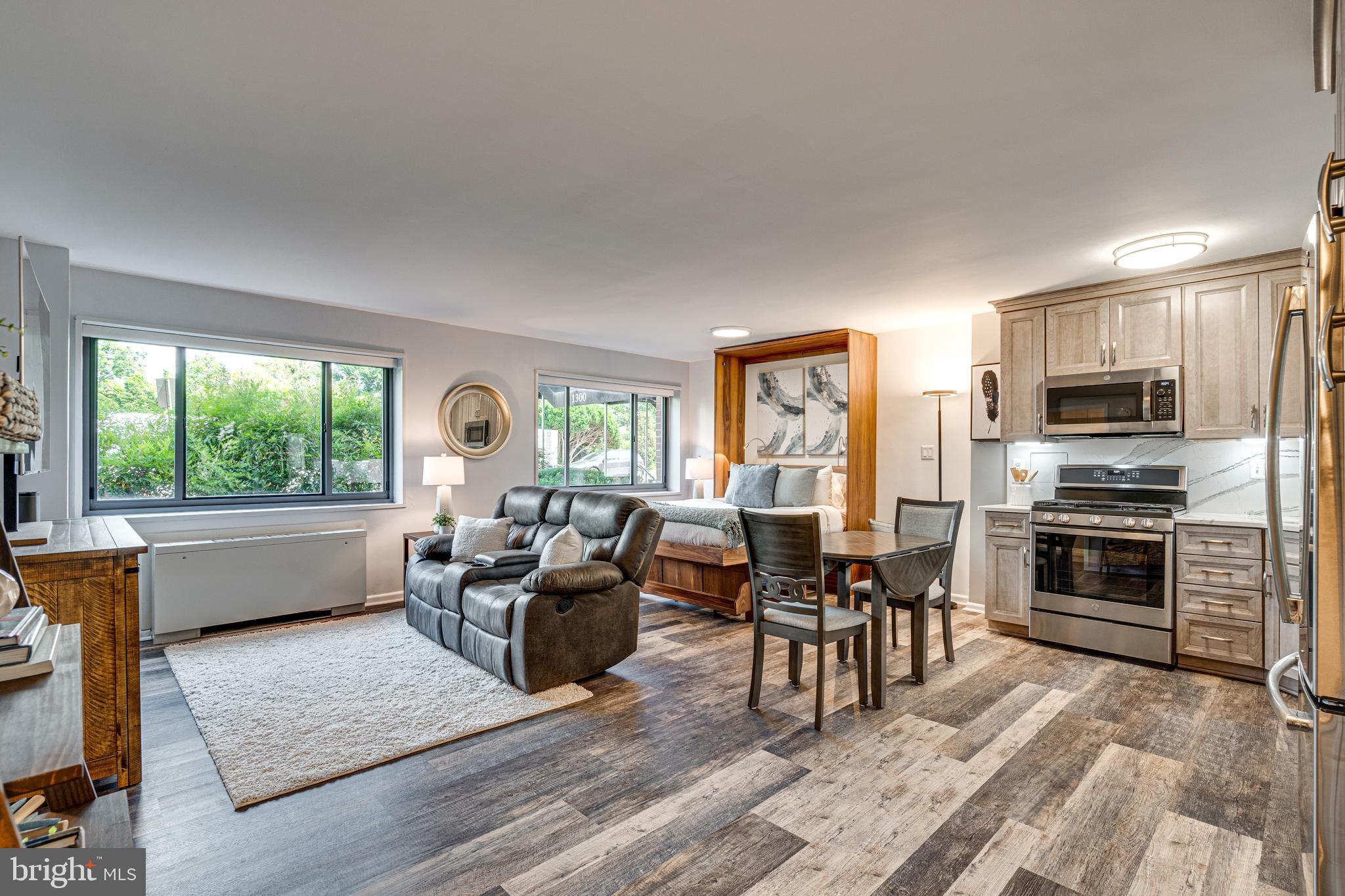 1300 South Arlington Ridge Road, Unit 311 Arlington, VA 22202 - Photo 6 of 39 Great Flow!