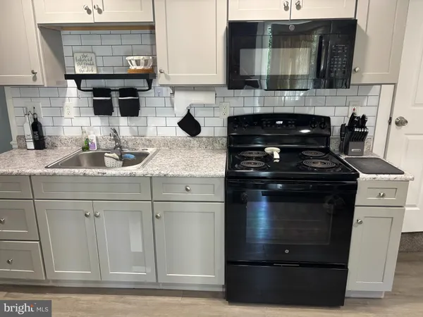 $1,350 | 1235 North 8th Street, Unit 1, Lebanon, PA 17046