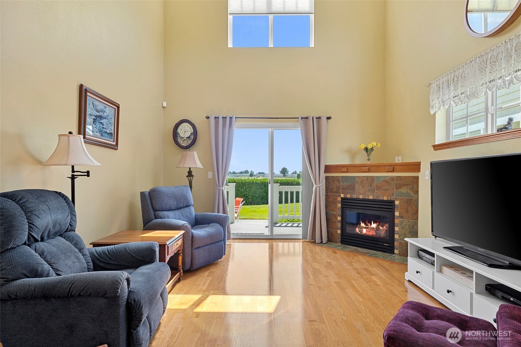 1190 Decatur Circle Burlington, WA 98233 - Photo 8 of 40