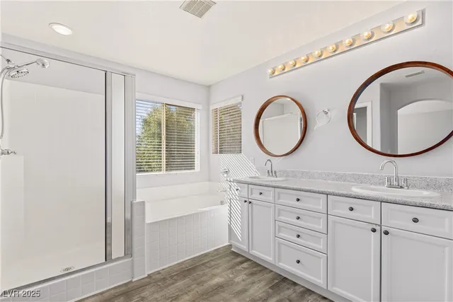 $2,700 | 9325 Dorrell Lane, Las Vegas, NV 89149