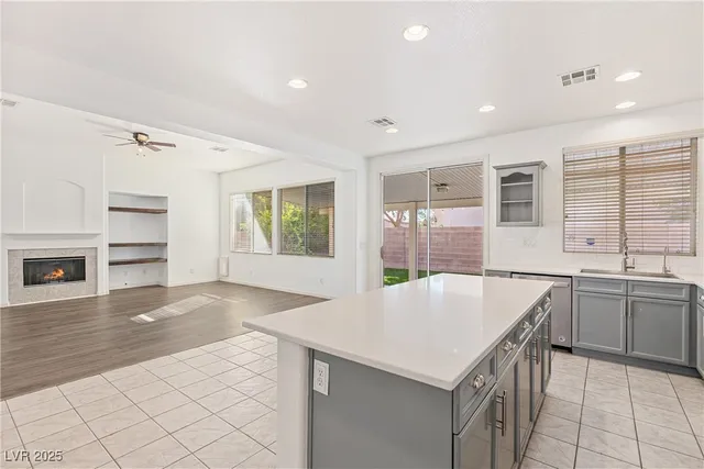 $2,700 | 9325 Dorrell Lane, Las Vegas, NV 89149