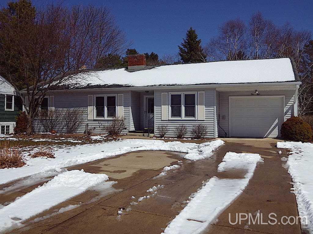 508 Schoolcraft Road Marquette, MI 49855 - Photo 2 of 25 Gallery Image 2