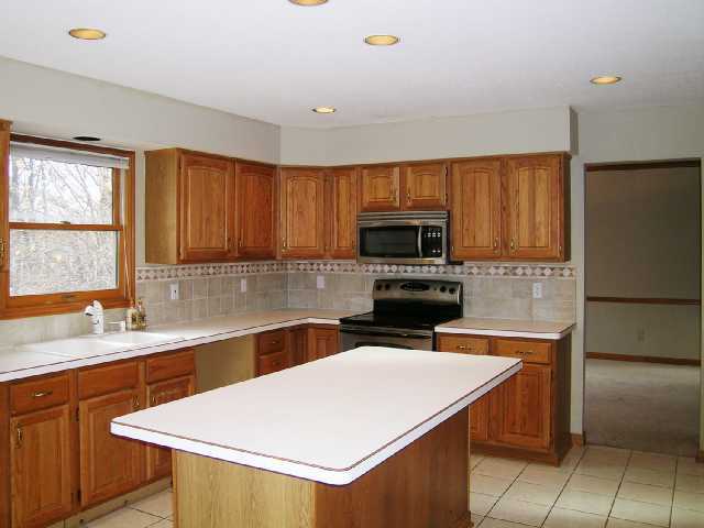1059 Riva Ridge Boulevard Gahanna, OH 43230 - Photo 4 of 11