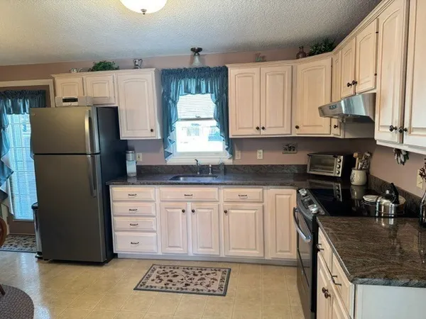 $310,000 | 34 Eastern Avenue, Unit M, Webster, MA 01570