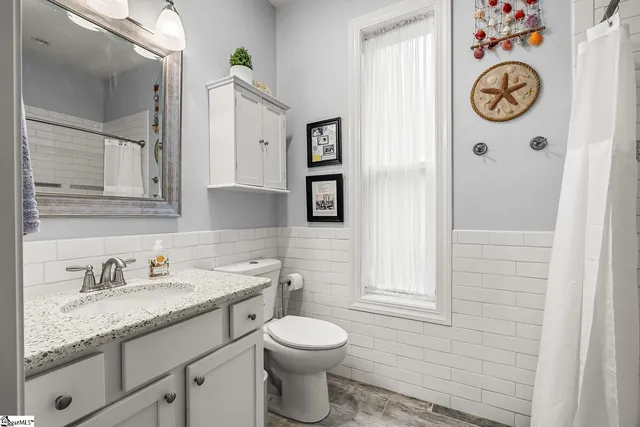 $649,000 | 6 Silverbush Lane, Marietta, SC 29661