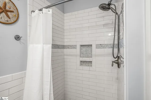 $649,000 | 6 Silverbush Lane, Marietta, SC 29661