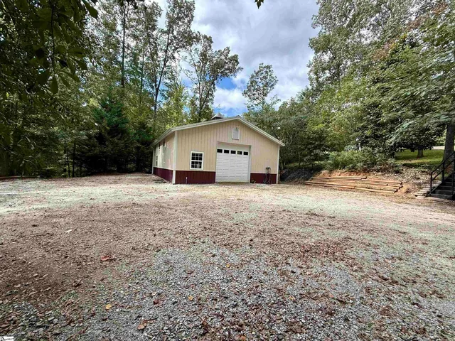 $649,000 | 6 Silverbush Lane, Marietta, SC 29661