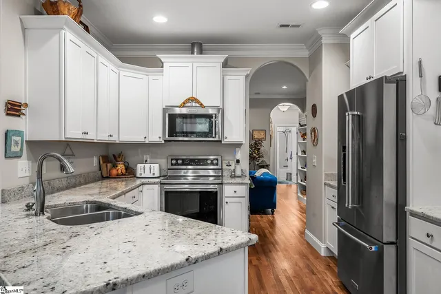 $649,000 | 6 Silverbush Lane, Marietta, SC 29661