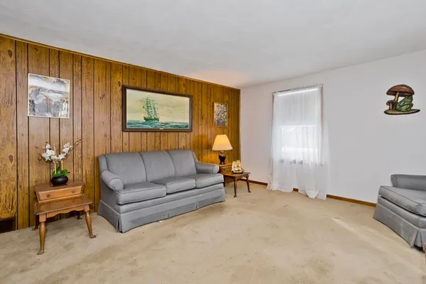 $299,999 | 147 Bowles Park, Springfield, MA 01104