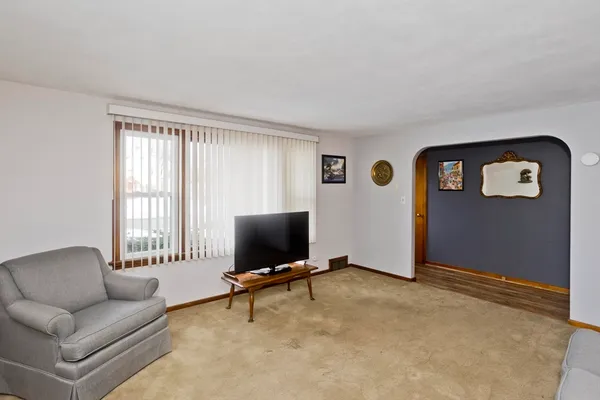 $299,999 | 147 Bowles Park, Springfield, MA 01104