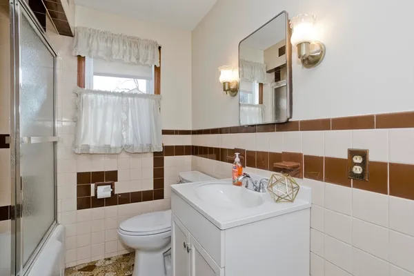 $299,999 | 147 Bowles Park, Springfield, MA 01104