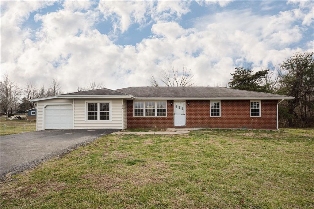634 East Marshfield Road Scottsburg, IN 47170 - Photo 1 of 24 Gallery Image 1