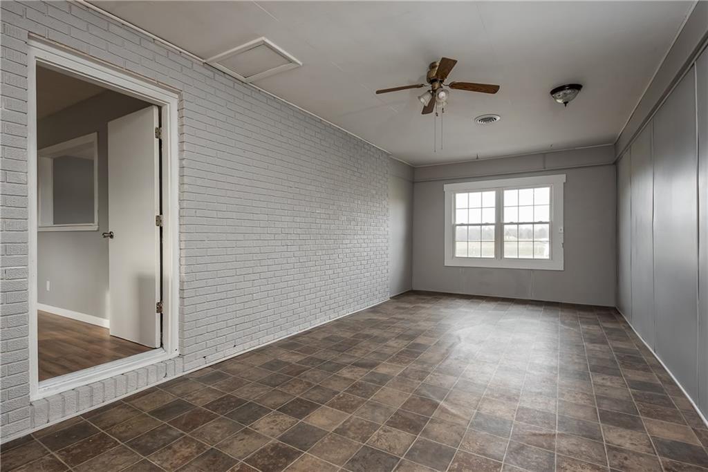 634 East Marshfield Road Scottsburg, IN 47170 - Photo 17 of 24 Gallery Image 17