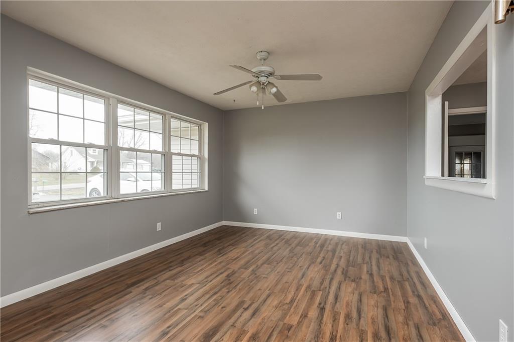 634 East Marshfield Road Scottsburg, IN 47170 - Photo 4 of 24 Gallery Image 4