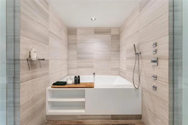 $5,750,000 | 4701 Meridian Avenue, Unit 421, Miami Beach, FL 33140