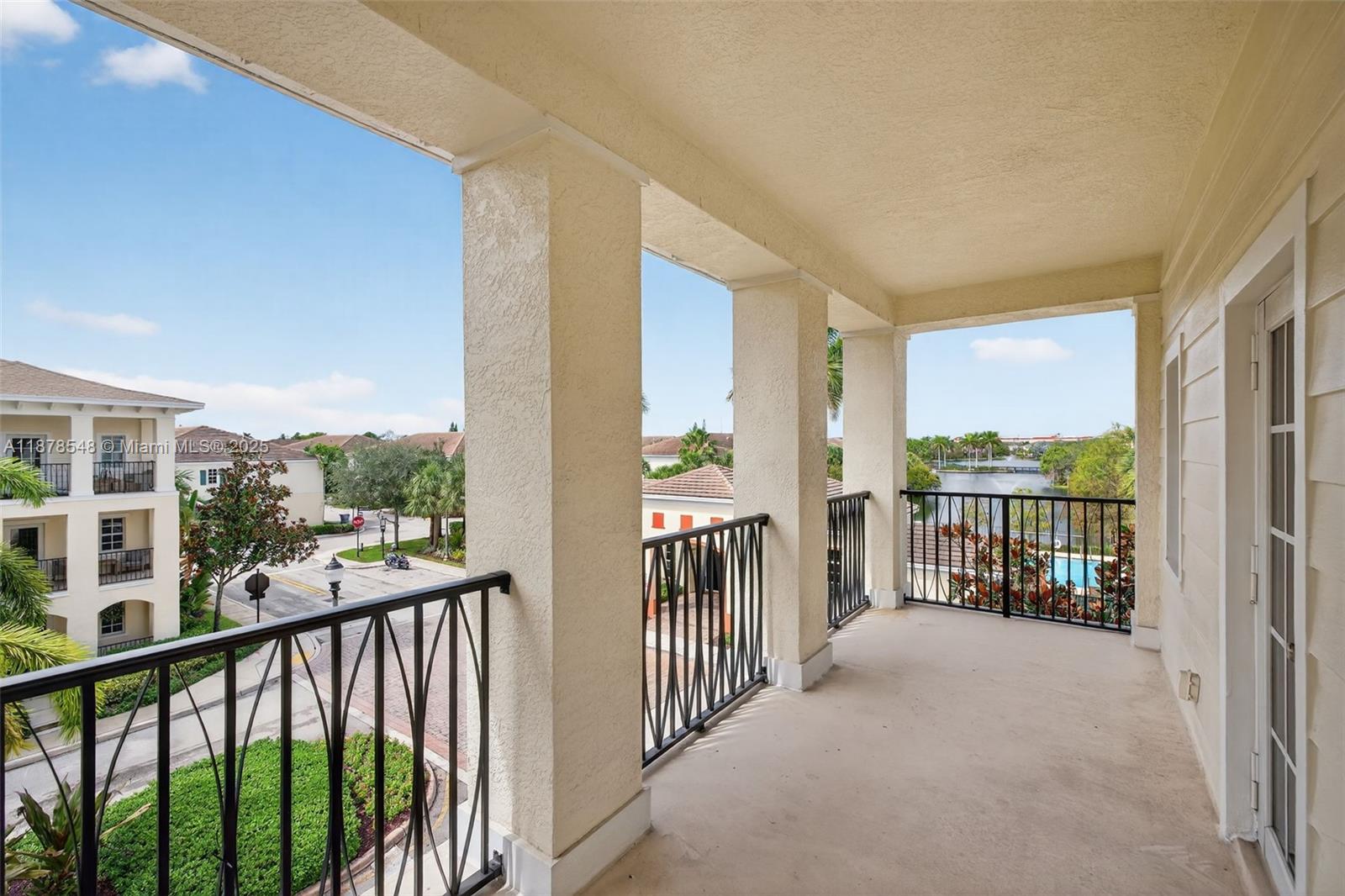 27 Southwest 6th Court Pompano Beach, FL 33060 - Photo 25 of 70 a view of a balcony with city view