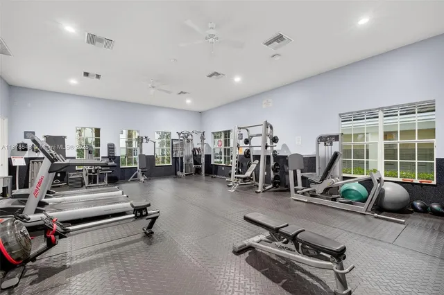 $529,000 | 27 Southwest 6th Court, Pompano Beach, FL 33060