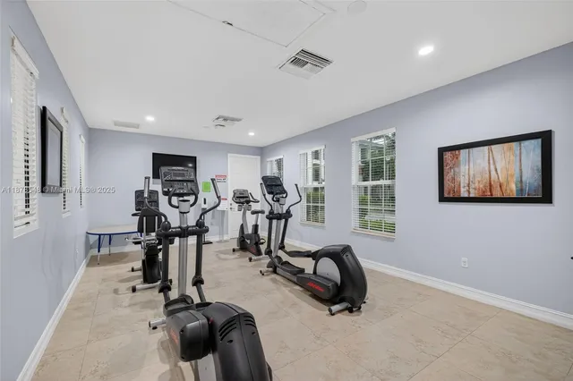 $529,000 | 27 Southwest 6th Court, Pompano Beach, FL 33060