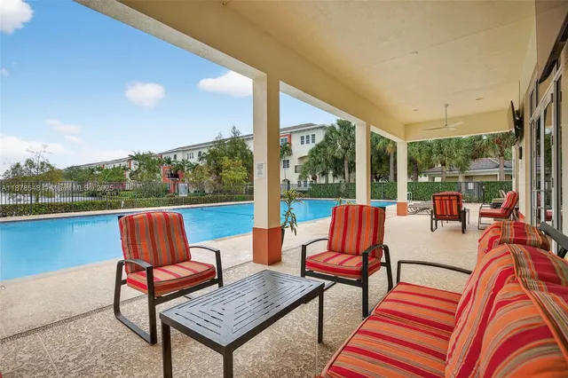 $529,000 | 27 Southwest 6th Court, Pompano Beach, FL 33060